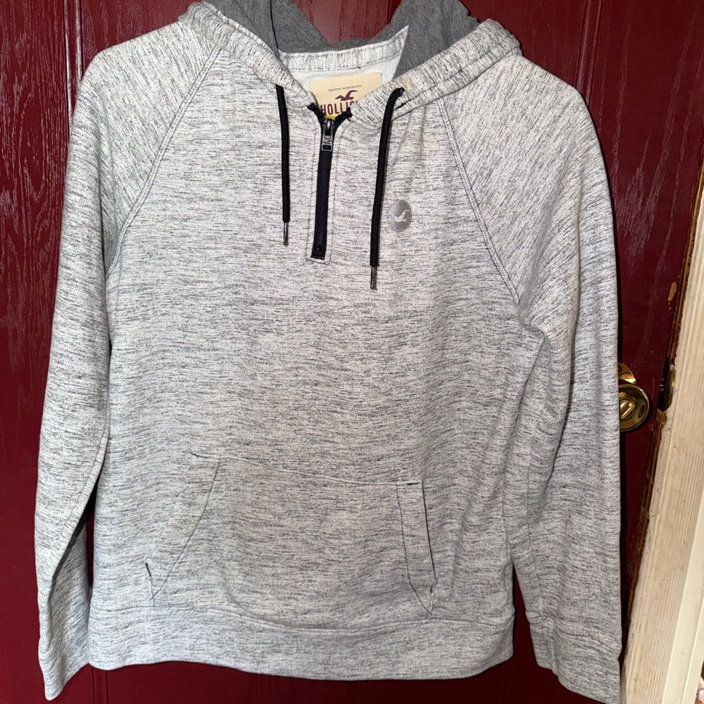Hollister Men's Light Heather Gray Half-Zip Hoodie